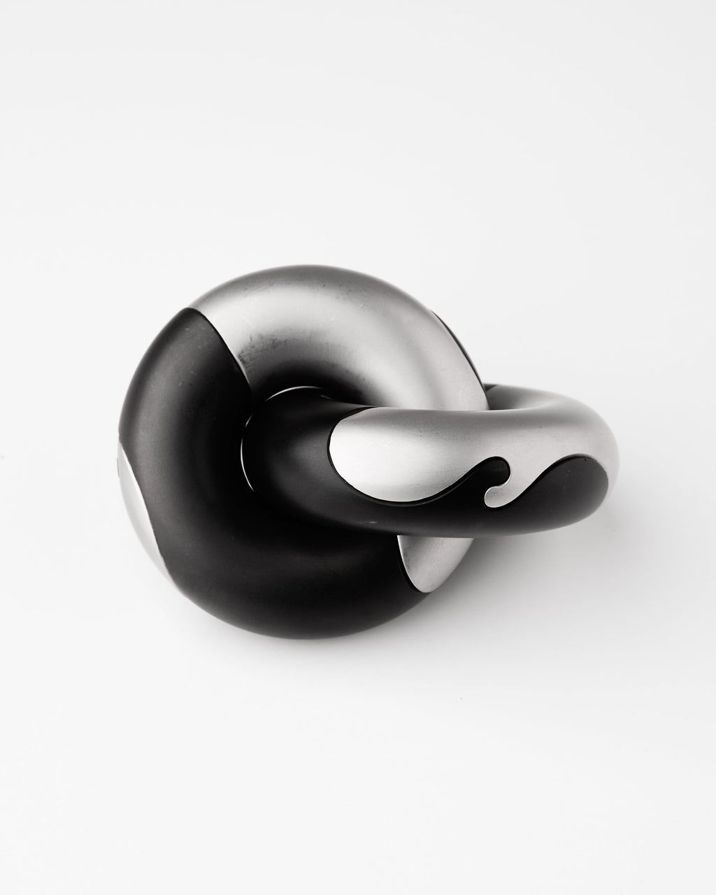 Isolde Interlocking Wave Puzzle